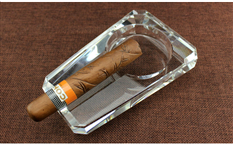 Cùng Cacara khám phá 4 mẫu gạt tàn xì gà pha lê thời thượng